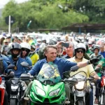 Socorristas do Samu fazem parto dentro de ambulância na Avenida Rota do Mar