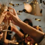 Naufrágio de jangada mobiliza bombeiros e jangadeiros na Praia da Pajuçara