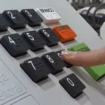 Segurança divulga imagens de suspeito de incendiar escultura no Jaraguá